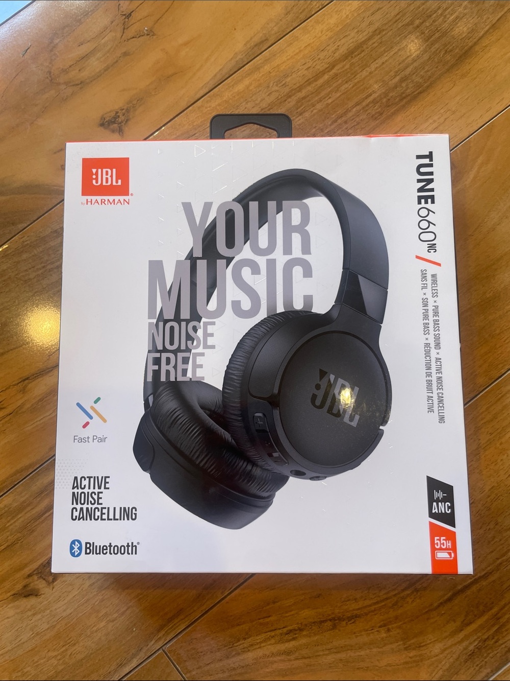 NWT JBL TUNE 660 wireless noise, canceling Bluetooth headphones